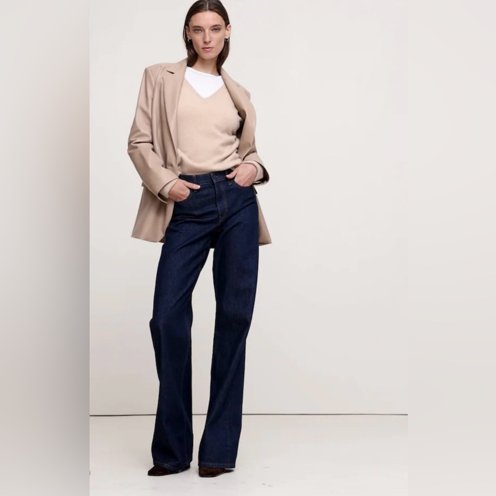 BANANA REPUBLIC Icon Wide Leg Jeans in Dark Wash colour, Size 33